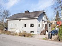 Julkisivu