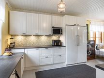 Keittiö on remontoitu vuonna 2022