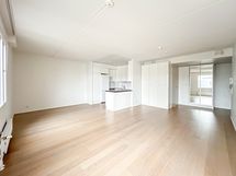 Avara ja valoisa olohuone on helppo sisustaa näköisekseen.