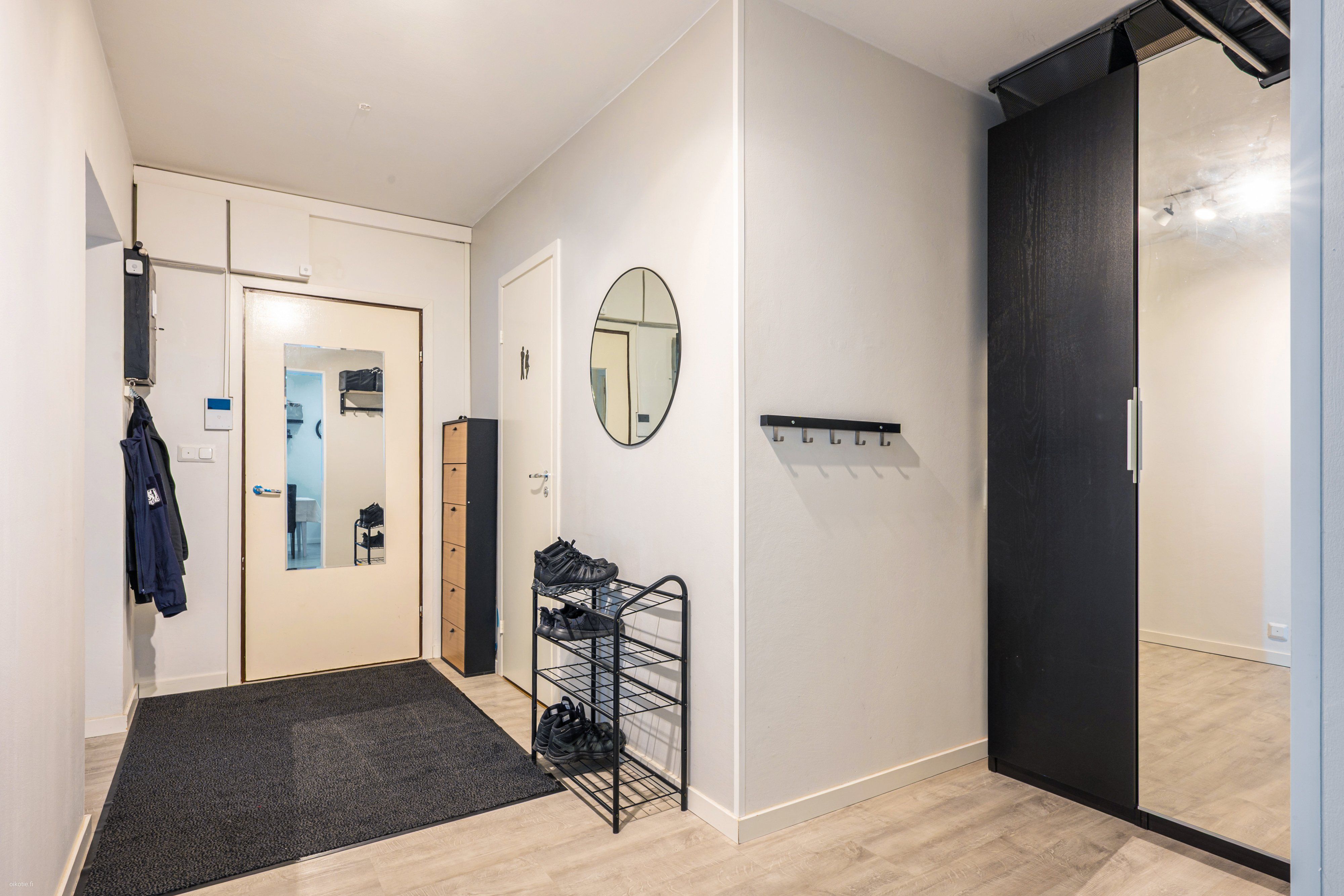 Kerrostalo, PUTKIREMONTOITU- 4h,k,kph/2wc,las.parv., 93,5 m², Vartiokylä - More