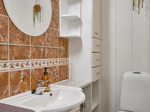 Erillinen wc.