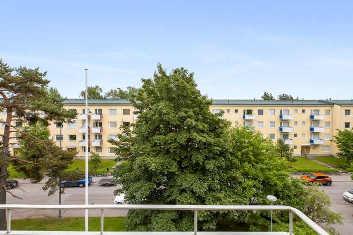 Kerrostalo, 3h,k,kk,2xkph/wc,vh,parveke (yj:n muk. 1h+kk ja 2h+kk), 75 m², Roihuvuori – pohled 3