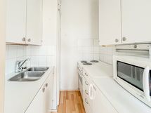 Keittokomero on kivan valoisa ja toimiva kokonaisuus