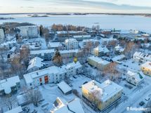Palosaaren meren läheisyys ja ulkoreitit