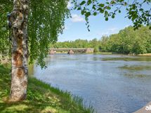 Historiallinen puusilta, Väkinäisten silta ylittää Natura 2000-alueeseen kuuluvan Hinttulankosken.