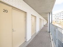 Sisäänkäynti