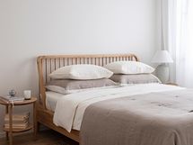 Alakerran makuuhuone