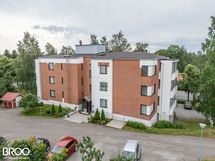 Takapihan julkisivua