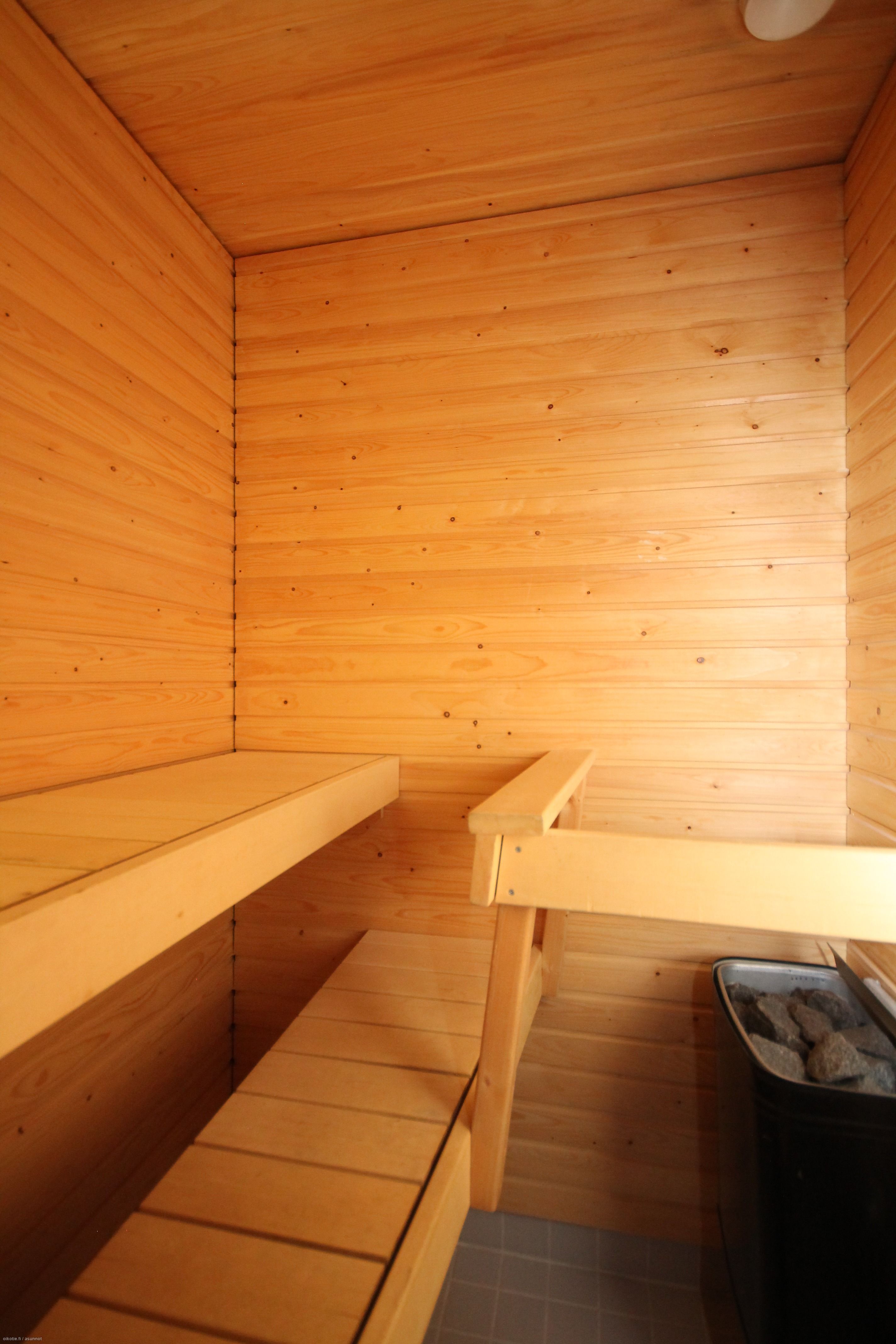  m² Isolinnankatu 9, 28100 Pori 2h + kk + kph + sauna + lasitettu  parveke – Oikotie 17222141 – SKVL