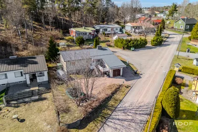 Omakotitalo, 5h, k, 2kph/wc, puusauna, kellaritiloja, autotalli, 92/244 m², Karjaa - View 3
