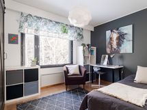 Makuuhuone 2 yläkerta