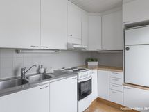 Keittiöön saa halutessaan asennettua astianpesukoneen.