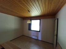 Makuuhuone yläkerrassa