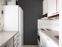 Ikkunallinen keittokomero - aamiaistaso