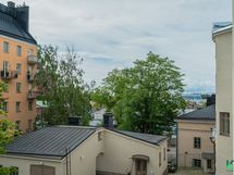 Parvekkeelta näkymä päävartiostan yli Etelärantaan