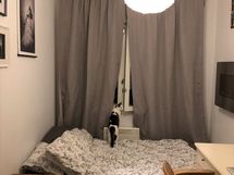 Myyjän kuvaama kalustettuna