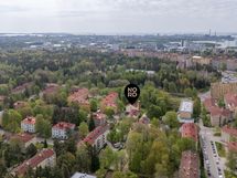 Vanhan Ruskeasuon alue on muodostunut vehreään puistomiljööseen väljästi rakennetuista asuintaloista