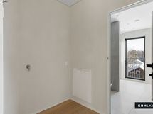 Khh tila johon mahtuu pesukone ja kuivausrumpu