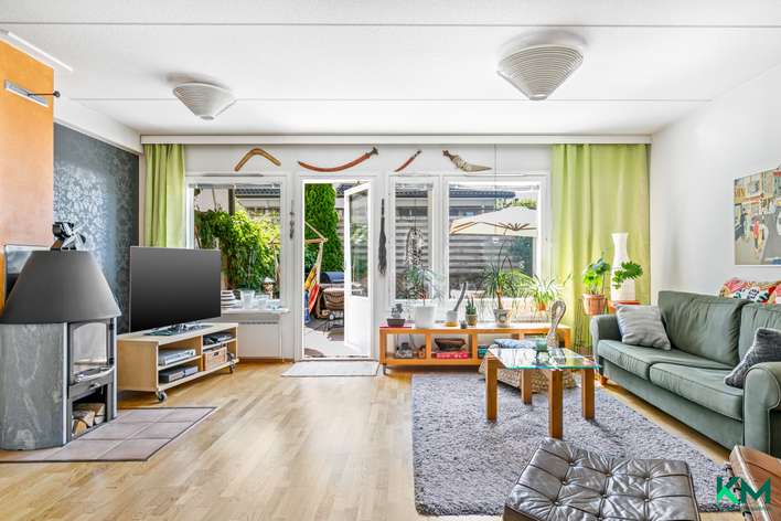 Paritalo, 4h, k, ruokailutila, sauna/kph/wc, vh, erill.wc, varasto, parveke, piha-alue, 107 m², Lippajärvi, Espoo