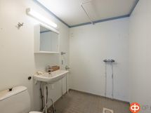 piharakennuksen wc/suihku