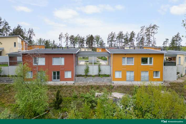 Paritalo, 3h, k, s, wc/khh, osittain lasitettu terassi, 65,5 m², Nupuri – pohled 4