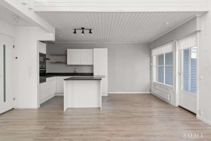 Paritalo, 3h-5h,ph+sauna+wc,eteinen,aulatila,2×parveke,katettu terassi,piha,oma tontti,leikkimökki,kellarikerros:(khh,vh,työtila) n.50m2yj. 3h+k+sauna), 76,5/126,5 m², Tuomala - Näkymä 4
