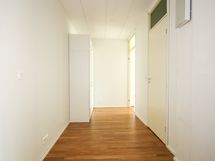 Eteinen