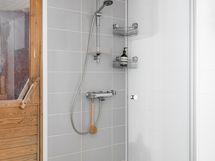 Kylpyhuone saneerattu vesieristeineen 2022