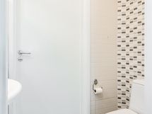 1. kerroksen WC