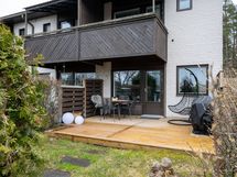 Terassi/takapiha