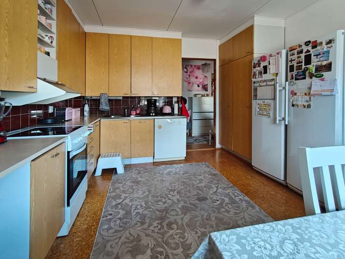Omakotitalo, 4h+k+s, 112/156 m², Alakylä – pohled 4