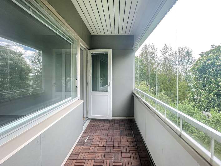 Kerrostalo, 3h + k + kph + lasitettu parveke, 70 m², Malmi, Helsinki