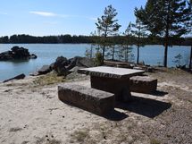 Helsinginrannan uimaranta lähistöllä