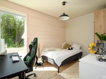 Alakerran makuuhuone