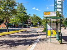 Alueella kulkee useat bussit ja Itäkeskuksen metrolle kävelet alle 10minuutissa