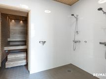 Taloyhtiön saunan pesutila