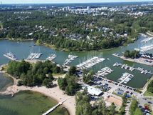 Ranta vain kivenheiton päässä