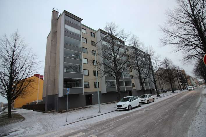 Kerrostalo, 2h + kk + kph + lasitettu parveke, 39,5 m², Keskusta, Pori