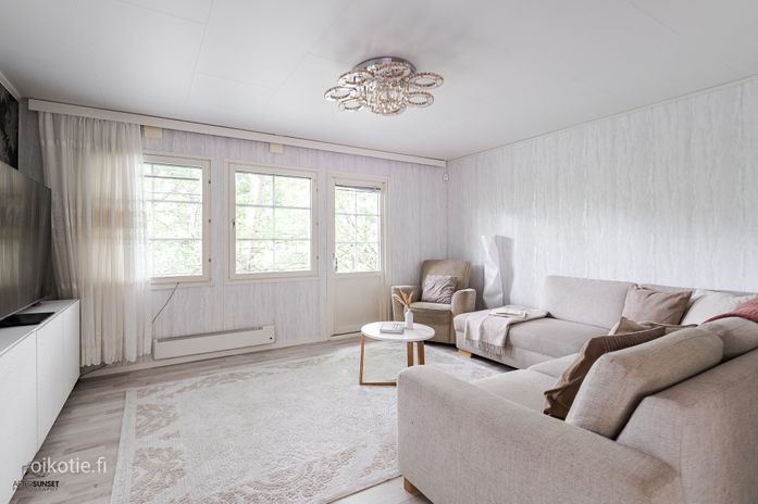 Omakotitalo, 5h, k, kph, wc, khh, terassi, autokatos, 127.5 m², Viiala - Lisää
