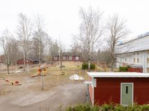 Parveke maisema Pukinmäen kartanolle päin