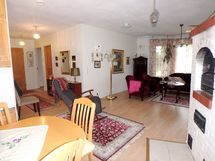Olohuoneen suuntaan