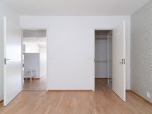 Yläkerran makuuhuone