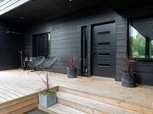 Etupihan terassi kesällä