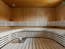 Iso ikkunallinen sauna