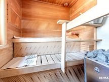 Sauna, josta näköala järvelle