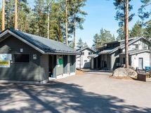 Talousrakennus ja talo B