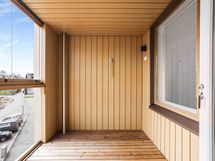 Valokuva asunnosta B 37 - lasitettu parveke.