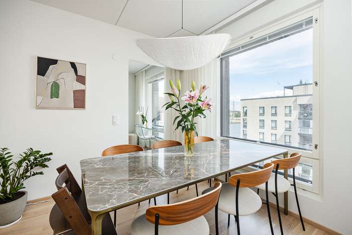 Kerrostalo, 3h+avok+kph+vh+lasitettu parveke (yhtiöjärjestyksen mukaan 3H+KT+VH), 65 m², Sompasaari, Helsinki