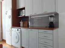 Keittiössä kuivausrumpu