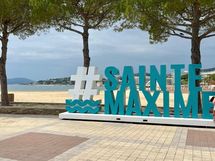 Lähimmät rannat löytyy St Maximesta n.10km päästä
